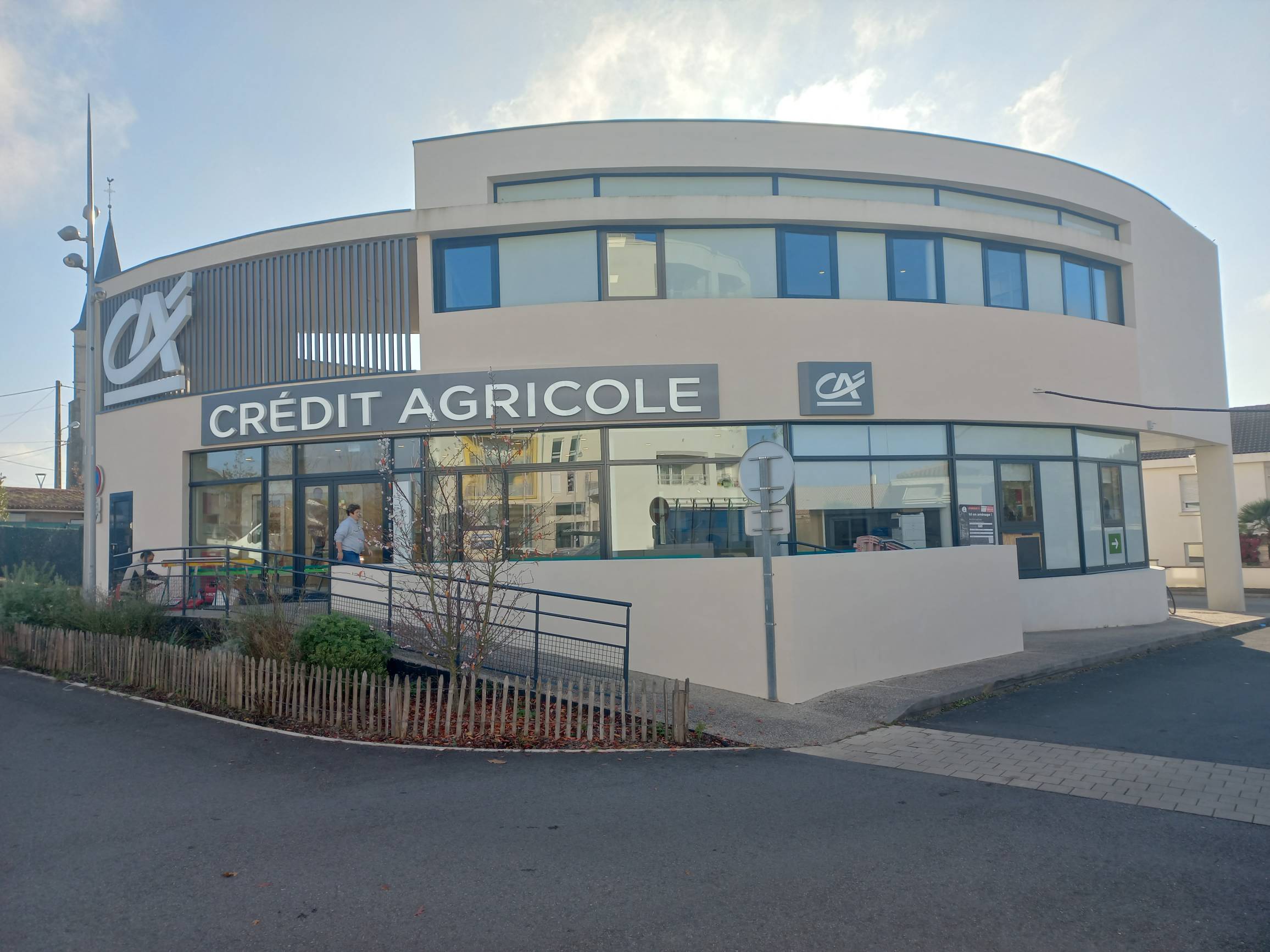 La Roche sur Yon Bourg - Place de la Mutualite - Le Bourg sous la Roche 85000 La Roche-sur-Yon