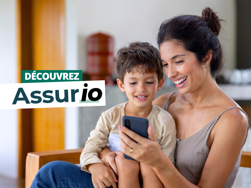 Une femme et son enfant