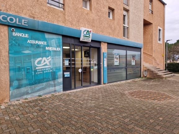 GAREOULT - Place Jean Moulin 83136 Garéoult