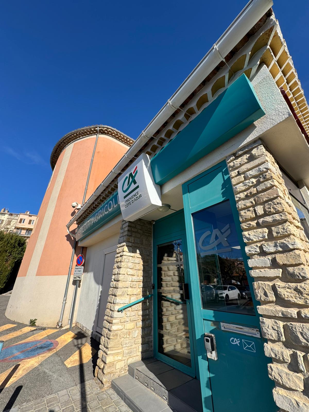 LA CADIERE D AZUR - Place de La Miséricorde 83740 La Cadière-d'Azur