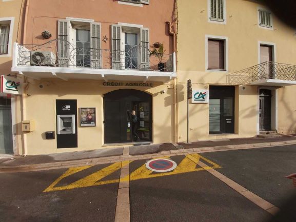 LE MUY - 6, Place Amédée Bouis 83490 Le Muy