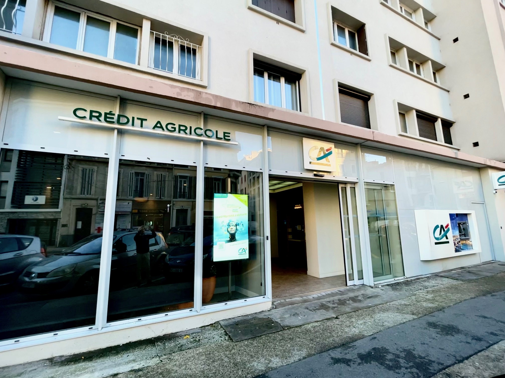 TOULON - Pont du Las - 11, Avenue du XVème Corps, Immeuble Le Bamby 83200 Toulon